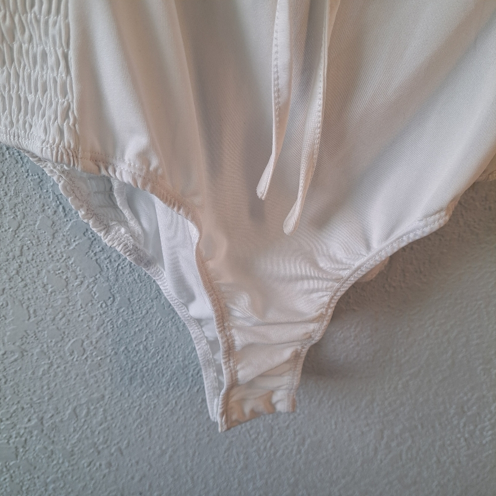 Princess Polly White Ruffled Bodysuit - Picture 3 of 5